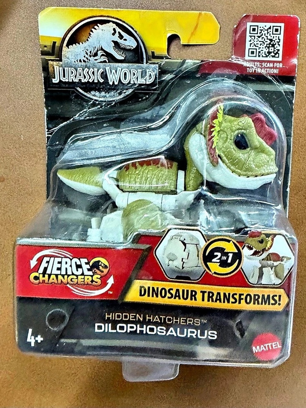Mattel Jurassic World Fierce Changers Hidden Hatchers Dilophosaurus Toy